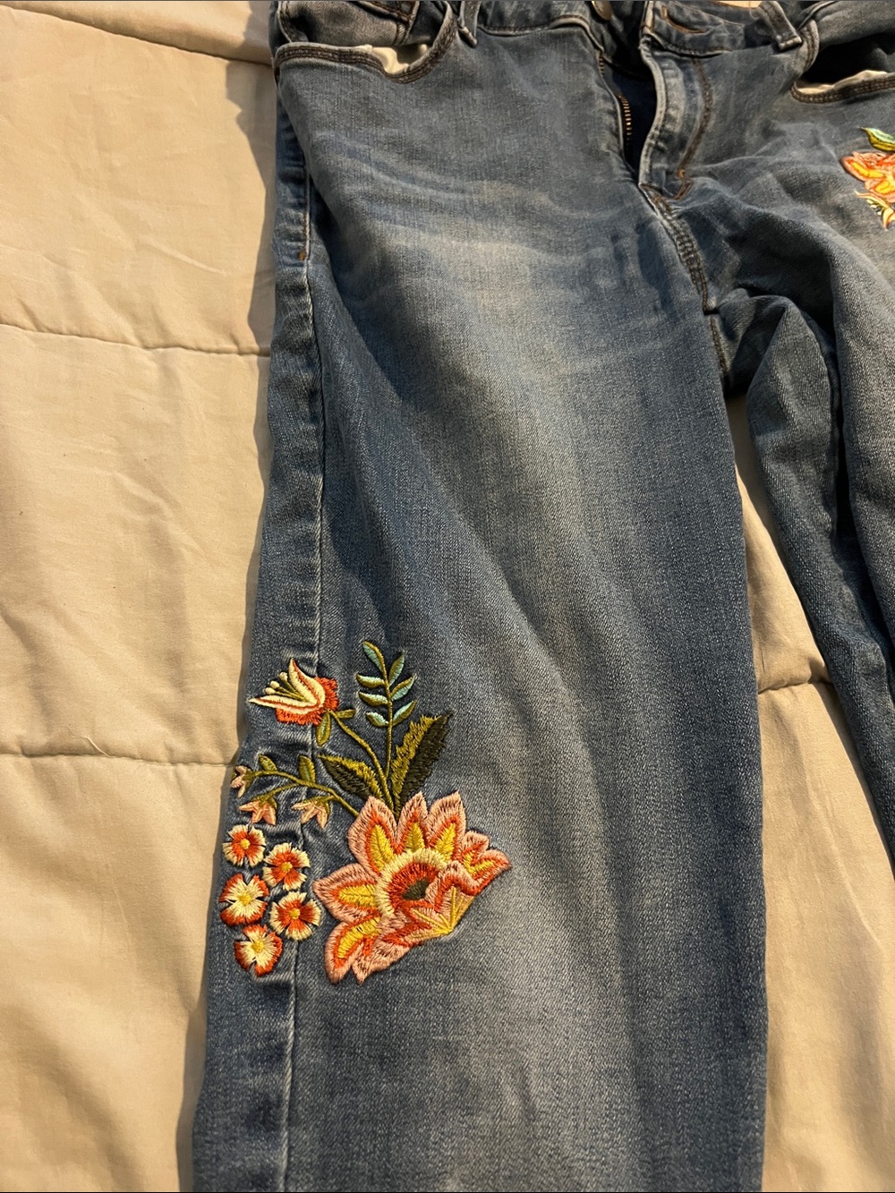 Old Navy stretch Blue Skinny Jeans with Orange Floral Embroidery - Picture 4 of 7